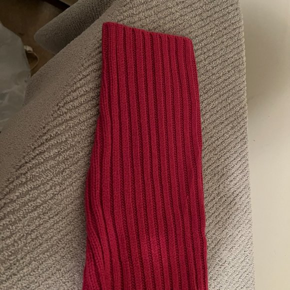 Sweater - Picture 4 of 7